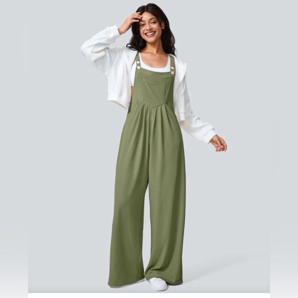 Halara NWT Pockets Waffle Casual Jumpsuit will fit a medium
